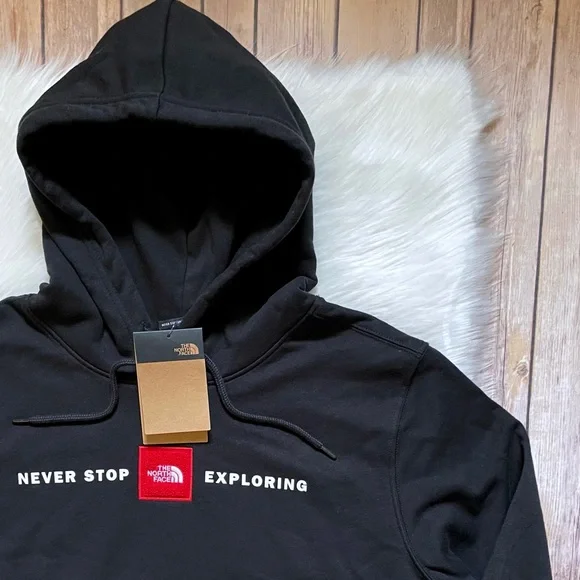 The North Face Men’s Red’s Pullover Hoodie In Black - Picture 2 of 7